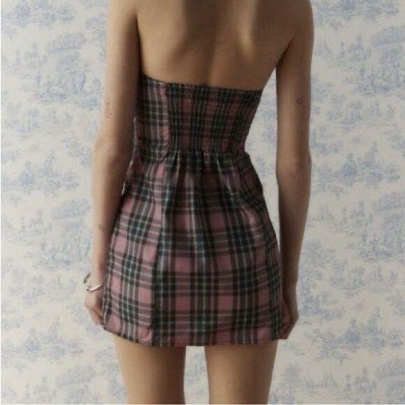 Kimchi Blue Emmery Edgy Plaid Strapless Dark Academia Mini Party Dress Med NWT - Picture 6 of 12